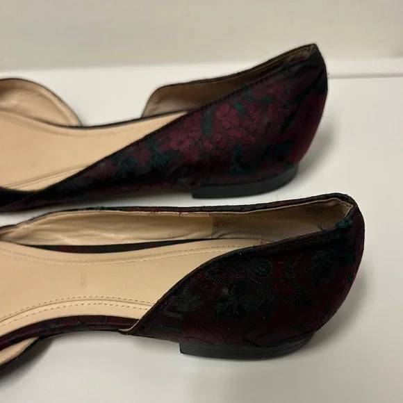 Marc Fisher Black and Burgundy Flats Pre-Owned Size : 8 - Picture 7 of 8